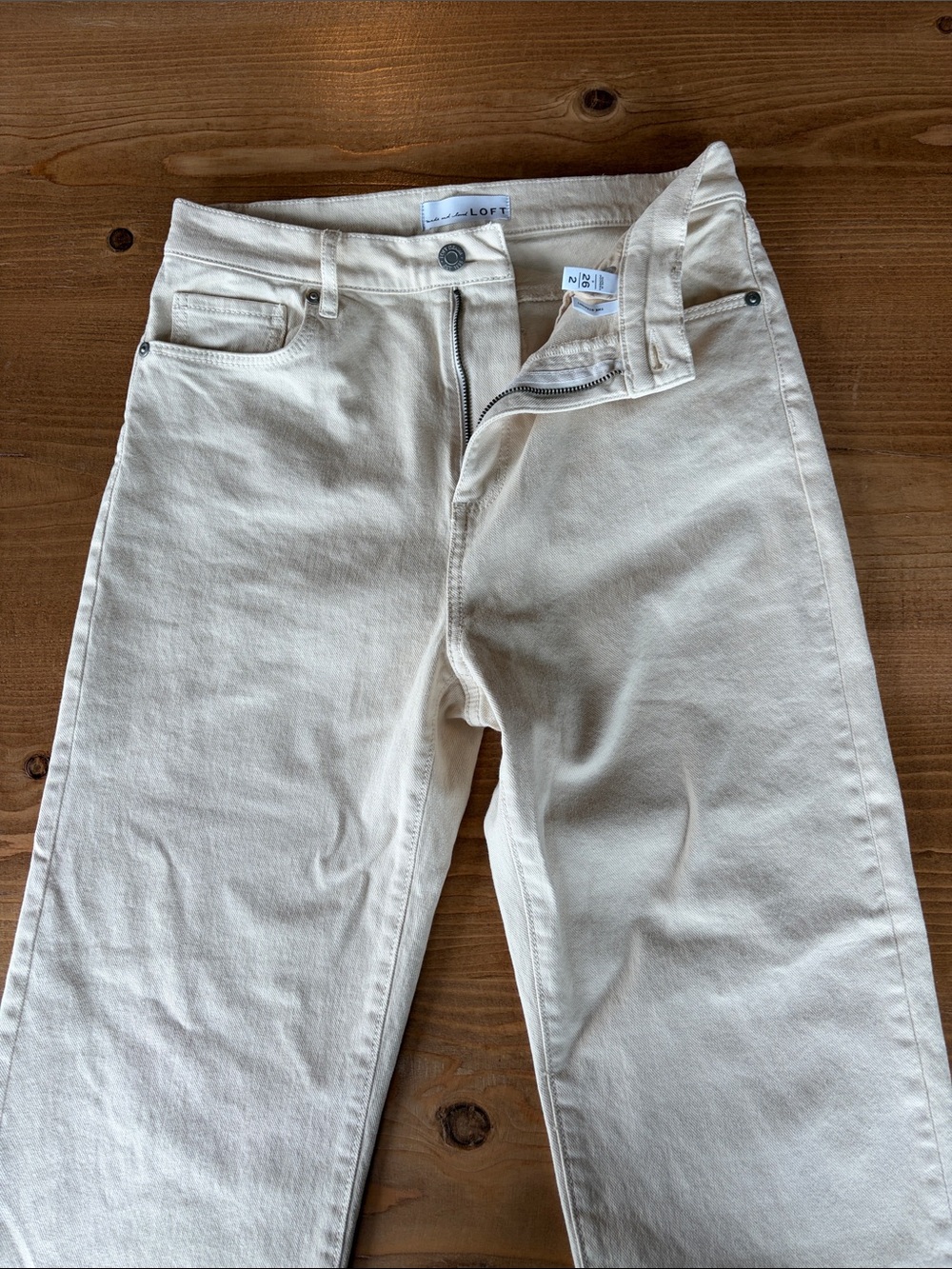 LOFT Women’s Cream Cropped Cuffed Jeans. NEW without tags!